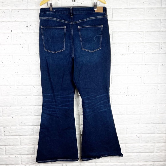 AMERICAN EAGLE Curvy Super High Rise Flare Dark Wash Jeans Plus Size 18 - Picture 3 of 7